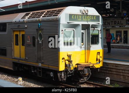 Zug am Hauptbahnhof ankommen, Sydney, New South Wales, Australien. Stockfoto