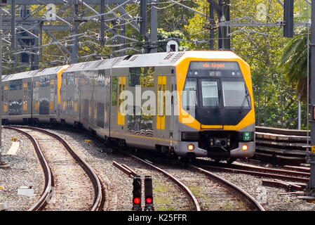 Zug am Hauptbahnhof ankommen, Sydney, New South Wales, Australien. Stockfoto