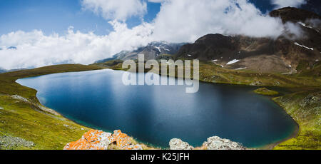 Sicht von Colle del Nivolet, Nationalpark Gran Paradiso, Italien Stockfoto