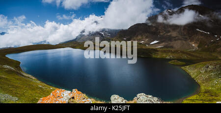 Sicht von Colle del Nivolet, Nationalpark Gran Paradiso, Italien Stockfoto