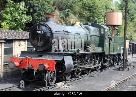 Erhaltene Herrenhaus klasse Dampf Lok7812, erlestoke Manor, in Ebeleben auf den Severn Valley Heritage Steam Railway in England gesehen. Stockfoto