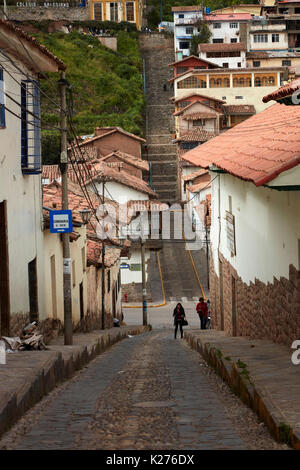 Engen steilen Gassen von Cusco, Peru, Südamerika Stockfoto