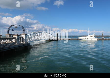 Trinity Landung und den Hafen in Cowes, Isle of Wight, Großbritannien Stockfoto