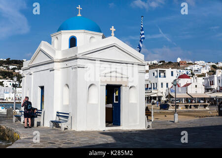 Sankt Nikolaus Kirche am alten Hafen, Mykonos, Griechenland. Stockfoto