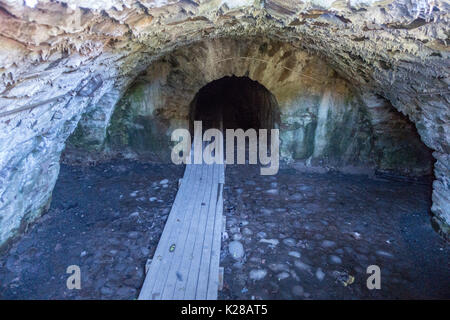 Tunnel unter die alten Teile von Göteborg Stockfoto