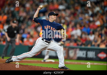 August 20, 2017: Houston Astros Krug Brad Peacock (41) Bei einem Major League Baseball Spiel zwischen den Oakland Athletics und der Houston Astros im Minute Maid Park in Houston, TX. Chris Brown/CSM Stockfoto