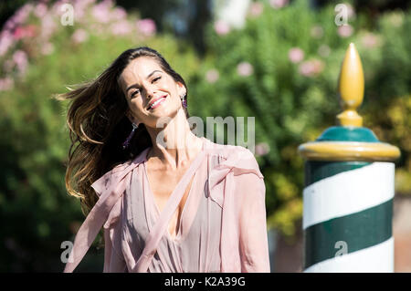 Venedig, Italien. 30 Aug, 2017. Izabel Goulart während des 74. Filmfestival von Venedig bei Excelsior Hotel Darsena in Lido von Venedig am 30. August zu sehen ist, 2017 in Venedig, Italien. Credit: geisler - fotopress/alamy leben Nachrichten Stockfoto