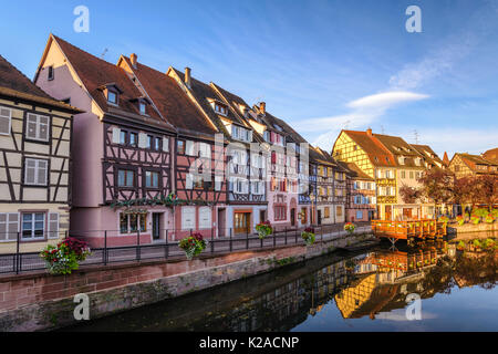 Colmar Fachwerk Haus City Skyline bei Sonnenaufgang, Colmar, Frankreich Stockfoto