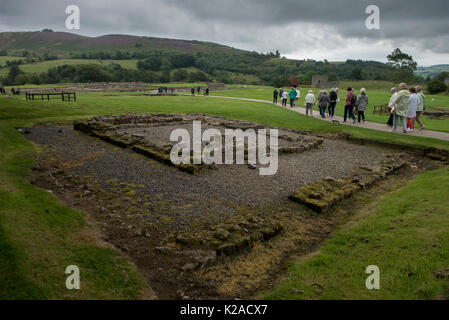 Vindolanda auf Hadrian's Wall, Northumberland, England. August 2017: Vindolanda Roman Fort sah es die erste römische Siedlung zwischen AD 74 und AD 85. Ther Stockfoto