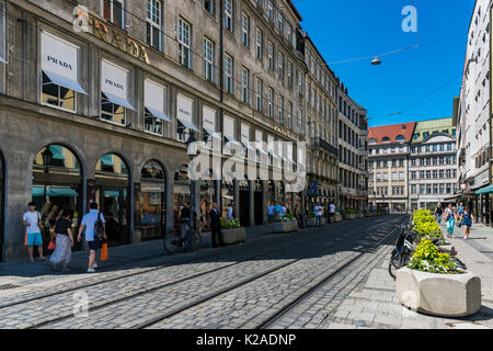 Luxus Einkaufsviertel in der Innenstadt von München, Bayern, Deutschland Stockfoto