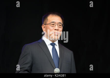 Herr Ning Wang, stellvertretender Bürgermeister von Peking, auf der China Festival 2017 in Köln, Deutschland. Stockfoto