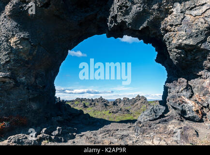 Lava Fenster bei Dimmuborgir, Myvatn - Island Stockfoto