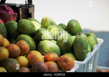 Früchte in der tradisonal Markt, Malang Indonesien Stockfoto