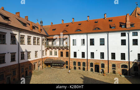 Mir, Belarus - 11. August 2016: Belarus. Innenhof der Mir Schloss, Gebiet Grodno, Weißrussland. Stockfoto
