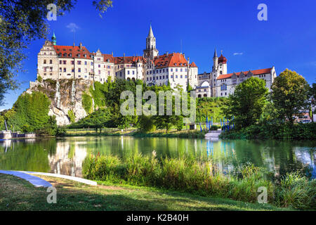 Wahrzeichen und Monumente von Gremany - beeindruckend malerischen Schloss Sigmaringen Stockfoto