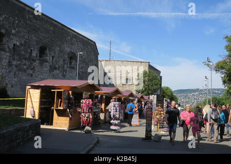 Kleine Stände auf touristische Destination auf den Gellertberg, Budapest, Ungarn. Stockfoto