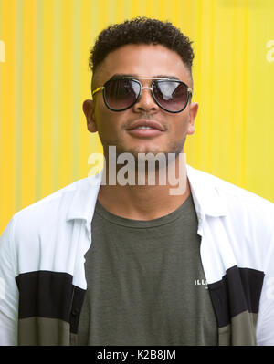 Nathan Henry aus der Cast von Geordie Ufer besucht einen Fotoauftrag außerhalb der MTV-Studios, London, vor der ersten Episode von Jahreszeit 15, die heute Abend ausgestrahlt wird. Stockfoto