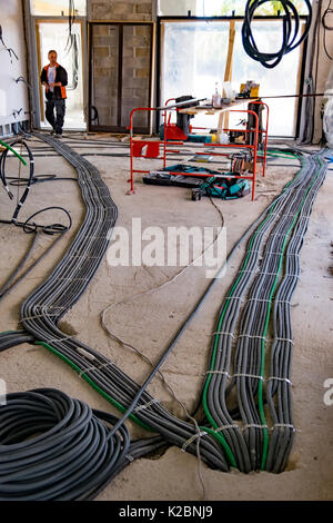 Layout der elektrischen Verkabelung in den Bau eines neuen Hauses in der Provence, Frankreich Stockfoto