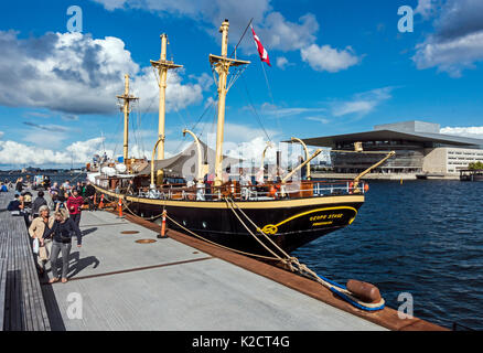 Dänische Segelschiff Georg Stadium günstig bei Ofelia Plads während Kulturhavn (Kultur Hafen) Festival August im Hafen von Kopenhagen Dänemark Europa 2017 Stockfoto