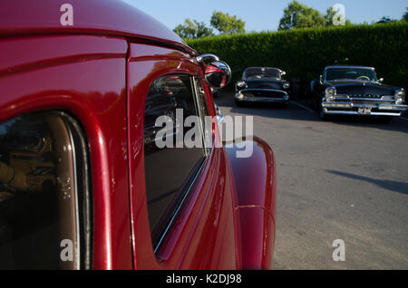 Hot Rods im Rockabilly Rave Stockfoto