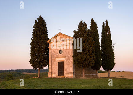 Cappella della Madonna di Vitaleta, Kapelle am Abend, Val d'Orcia, Toskana, Italien Stockfoto