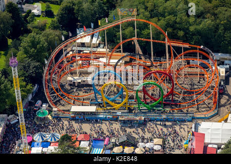 582. Cranger Messe, Messegelände Karussells, Achterbahn, Aussichtsturm, Fahrten, Schaustellerbetrieben, Volksfest, Herne Stockfoto