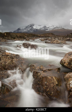 River Sligachan im späten Winter, Skye, Schottland, UK, März 2014. Stockfoto