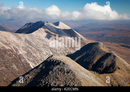 Beinn Eighe Bergrücken von Liathach, Torridon Hills, Wester Ross, Schottland, Großbritannien, Oktober 2015. Stockfoto