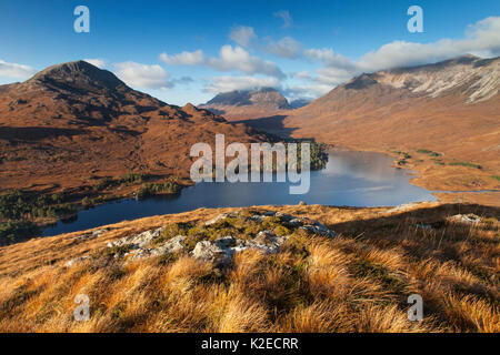 Sgurr Dubh, Liathach und Beinn Eighe von oben Clair, Loch Torridon, Highlands, Schottland, UK, November 2014. Stockfoto