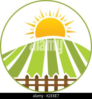 Bauernhof Feld mit Sun und Bauernhof Zaun innerhalb einer Gliederung des Kreises, farm Logo, weite Feld logo, Icon Design, auf weißem Hintergrund. Stock Vektor