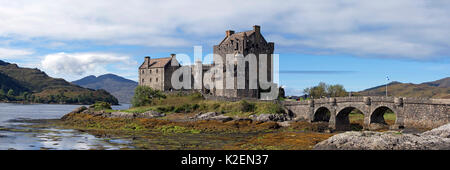 Eilean Donan Castle im Loch Duich, Ross und Cromarty, Western Highlands von Schottland, Großbritannien, September, 2016 Stockfoto