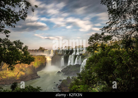 Argentinische Seite der Iguazù Wasserfall, nördlichen Argentinien Stockfoto