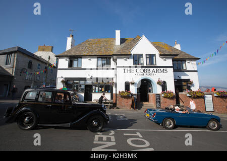 Lyme Regis, antike Stadt im Domesday Book empfohlene, mit historischen Cobb und Hafen Wahrzeichen an der Grenze Dorset-Devon, South West England, Großbritannien Stockfoto