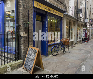 CAMBRIDGE, Großbritannien - 11. AUGUST 2017: The Cambridge Cheese Company Shop Stockfoto