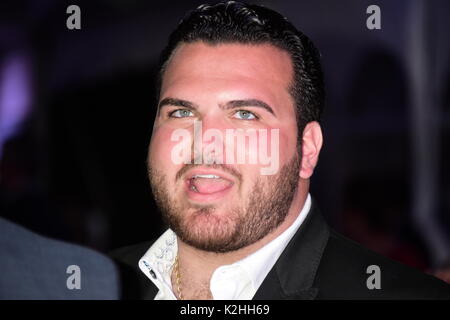 "Die Kinder" Charity Event zugunsten der Materie und der starkey Anhörung Stiftung wird besondere Gäste gehören Gene Simmons von KISS, die Schauspielerin Sophie Simmons, und America's Got Talent Star Sal Valentinetti Mit: Sal "The Voice" valentinetti Wo: Bridgehampton, New York, United States Wann: 29 Jun 2017: Rob Rich/WENN.com Stockfoto