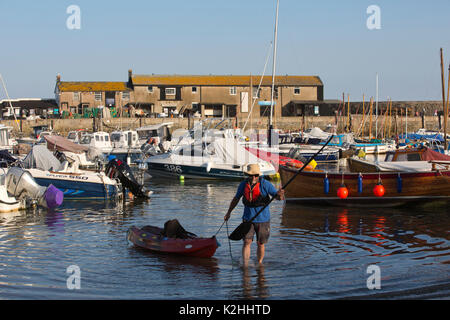 Lyme Regis, antike Stadt im Domesday Book empfohlene, mit historischen Cobb und Hafen Wahrzeichen an der Grenze Dorset-Devon, South West England, Großbritannien Stockfoto