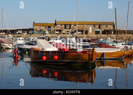 Lyme Regis, antike Stadt im Domesday Book empfohlene, mit historischen Cobb und Hafen Wahrzeichen an der Grenze Dorset-Devon, South West England, Großbritannien Stockfoto