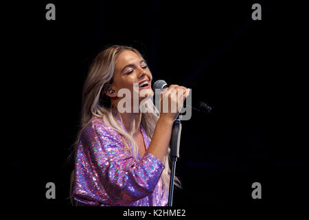 Manchester Pride Main Stage Performances Stockfoto