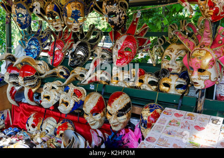 Street Market entlang des Tiber in Rom, Italien Stockfoto