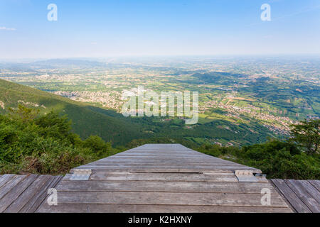 Paragliding-Plattform-Blick von oben. Paragliding, Extremsport Stockfoto