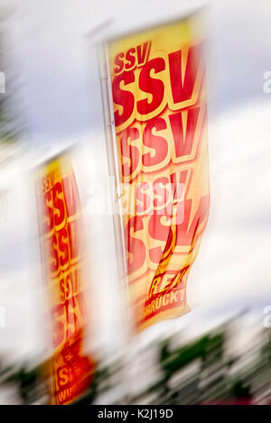 Flags, die mit den Buchstaben "Sv" als Referenz für den Sommer Verkauf Stockfoto