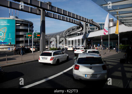 Der Bereich vor der Abreise der Internationalen Flughafen. Stockfoto