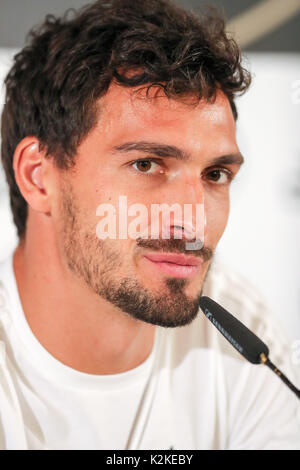 Prag, Tschechische Republik. 31 Aug, 2017. Die deutsche Nationalmannschaft Spieler Mats Hummels während einer Pressekonferenz vor dem WM-Qualifikationsspiel gegen die Tschechische Republik am 1. September, in Prag, Tschechische Republik, 31. August 2017 statt. Foto: Jan Woitas/dpa-Zentralbild/dpa/Alamy leben Nachrichten Stockfoto