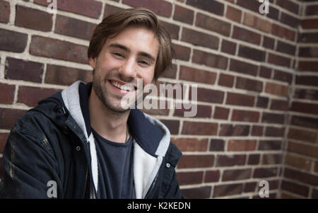 Berlin, Deutschland. 31 Aug, 2017. Die Schauspieler Jeremy Mockridge während der Dreharbeiten von Tory des Films "Berlin, Berlin, Deutschland, 31. August 2017. Foto: Jörg Carstensen/dpa/Alamy leben Nachrichten Stockfoto