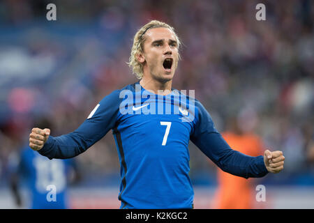 Paris, Frankreich. 31 Aug, 2017. Antoine Griezmann von Frankreich feiert sein Ziel während der 2018 World Cup European Qualifier gegen Niederlande bei Stadien de France in Paris, Frankreich am 12.08.31., 2017. Frankreich gewann 4-0. Credit: Jack Chan/Xinhua/Alamy leben Nachrichten Stockfoto