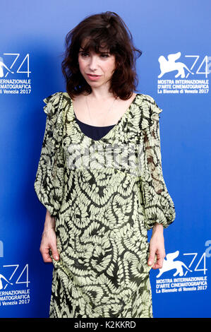 Venedig, Italien. 31 Aug, 2017. Sally Hawkins während der "Form des Wassers' Fotoshooting auf dem 74. Internationalen Filmfestival von Venedig im Palazzo del Casino am 31. August 2017 in Venedig, Italien Quelle: Geisler-Fotopress/Alamy leben Nachrichten Stockfoto