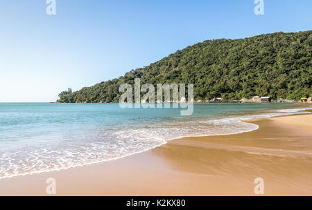 Strand Praia de Laranjeiras - Balneário Camboriú, Santa Catarina, Brasilien Stockfoto