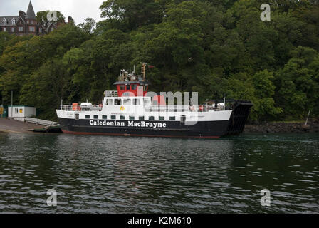 Caledonian MacBrayne M.V. Loch Tarbert Fähre Tobermory Isle of Mull in Schottland 1992 schwarz weiss rot Roll on Roll off-ro-ro-calmac Fahrzeuginnenraum pede Stockfoto