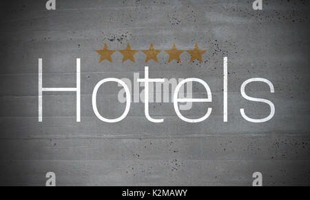 Hotels auf der Betonwand Konzept Hintergrund. Stockfoto