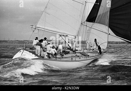 AJAXNETPHOTO. 1979. SOLENT, England. - ADMIRAL'S CUP - SOLENT INSHORE RACE - EDWARD HEATH MORGEN CLOUD. Foto: Jonathan Eastland/AJAX REF: 79 2032 Stockfoto